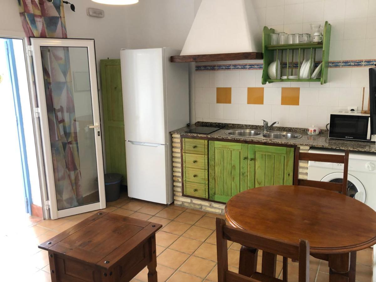 Apartamentos Cala Isabel Zahora Luaran gambar