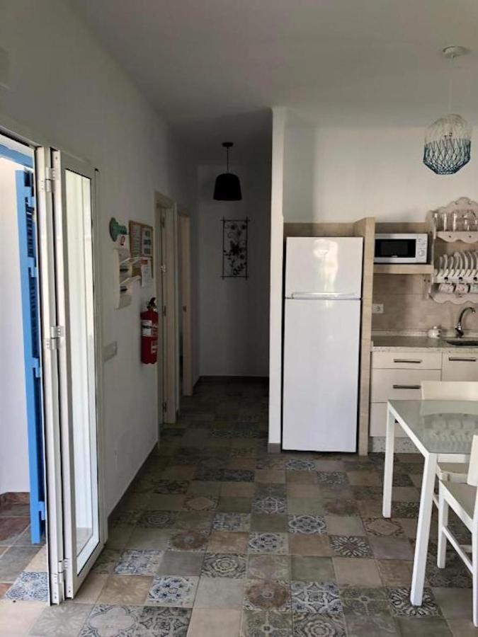 Apartamentos Cala Isabel Zahora Luaran gambar