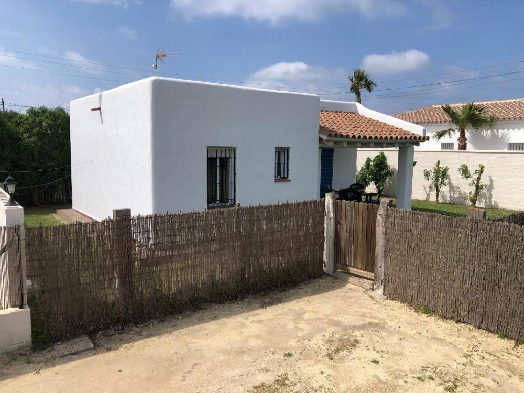 Apartamentos Cala Isabel Zahora Luaran gambar