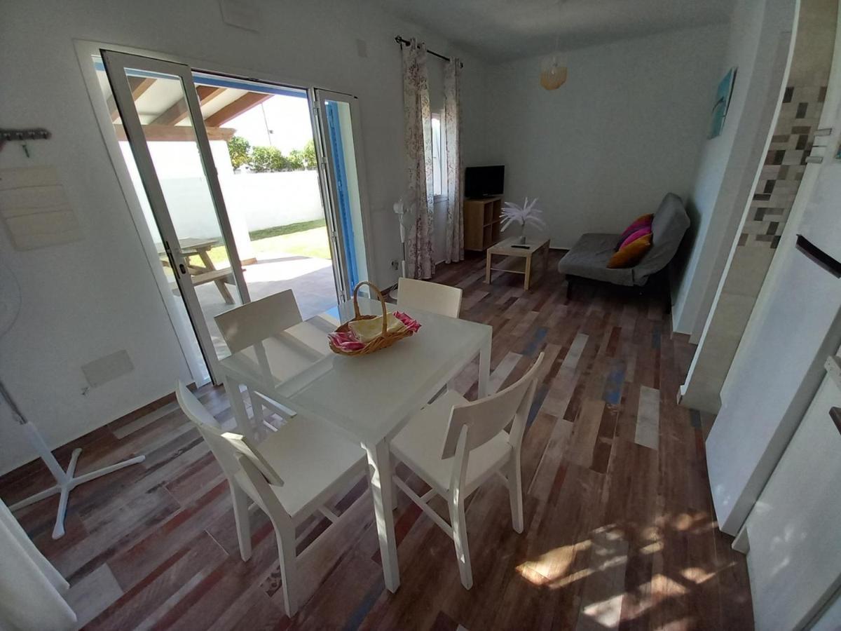 Apartamentos Cala Isabel Zahora Luaran gambar