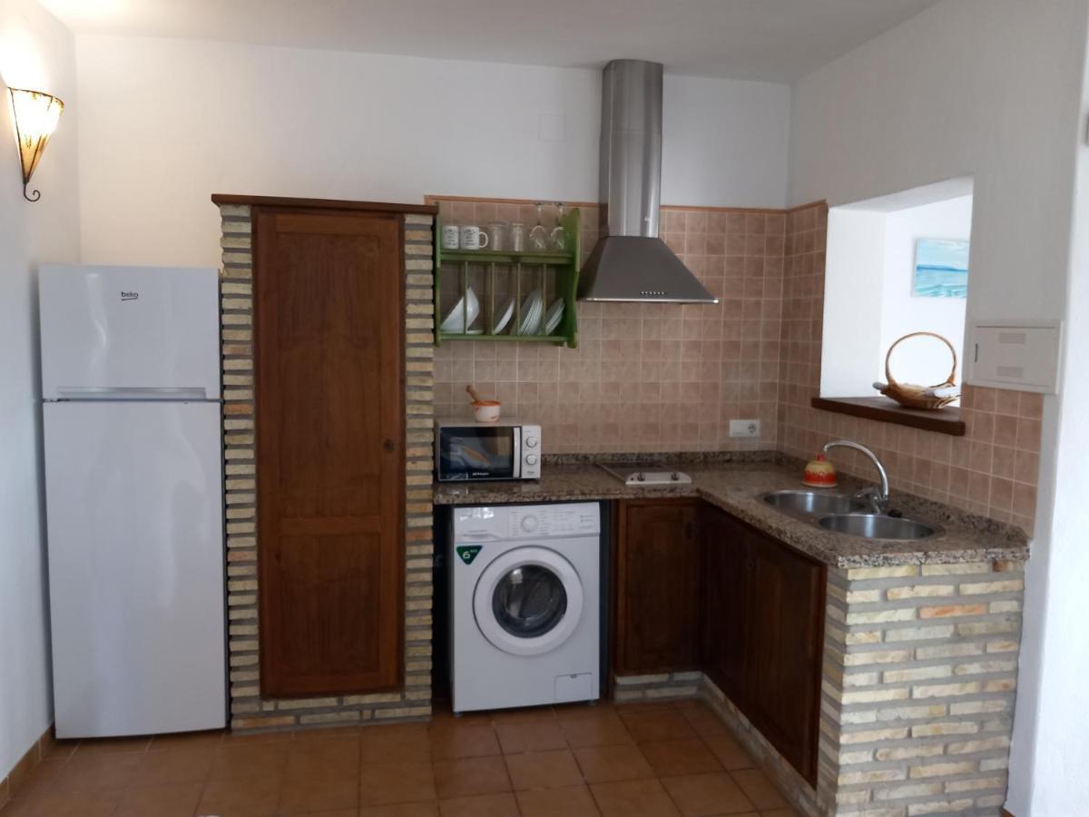 Apartamentos Cala Isabel Zahora Luaran gambar