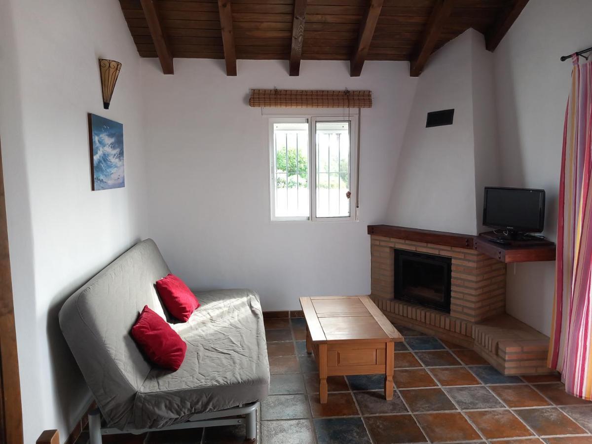 Apartamentos Cala Isabel Zahora Luaran gambar